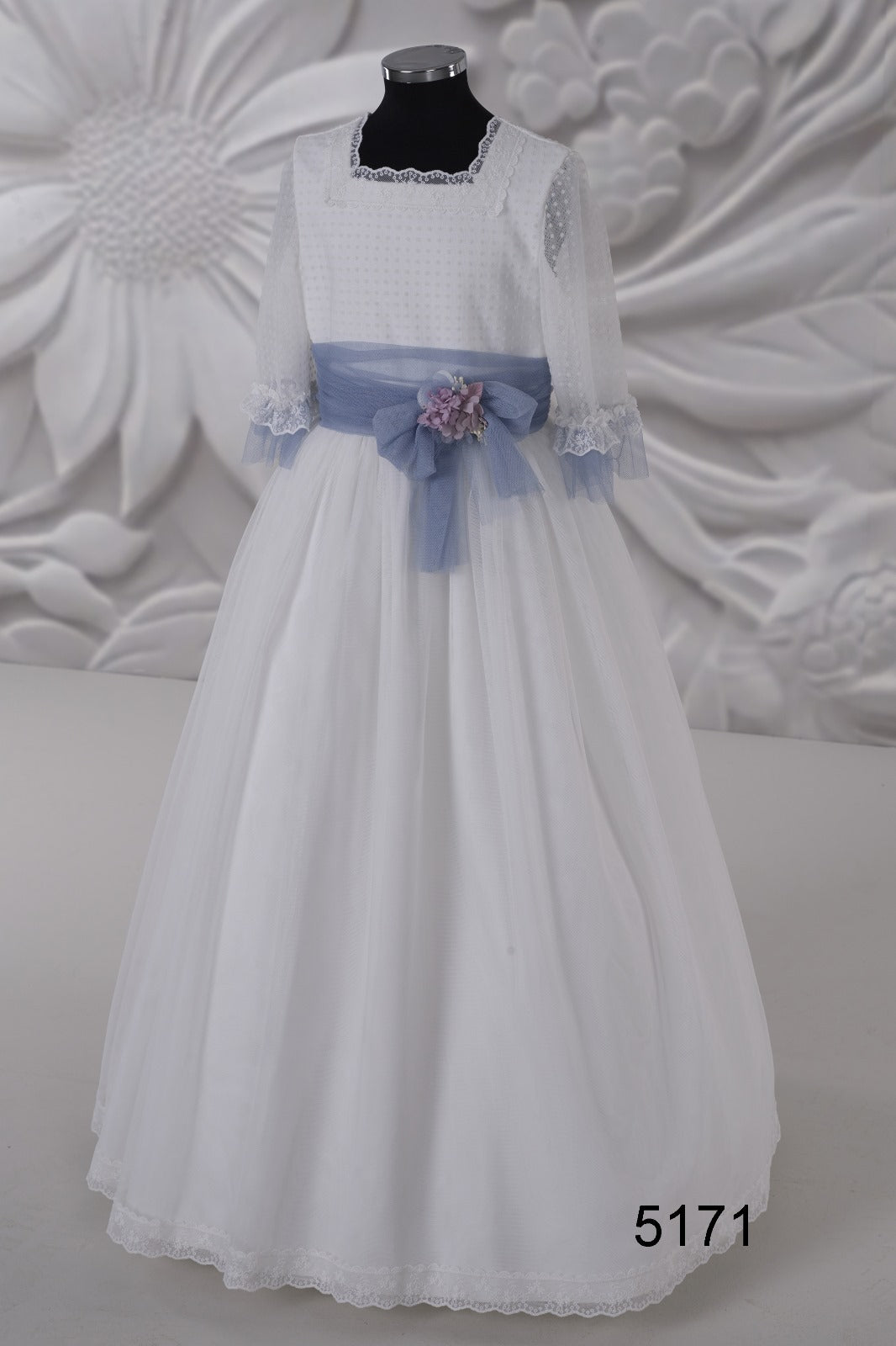 Limited Edition First Communion Dress with Sleeves – Code 5171