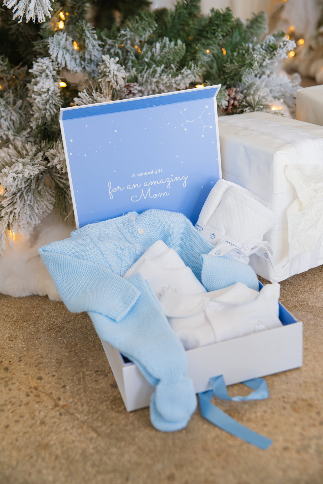 GIFT BOX White Pima Cotton Romper with Light Blue Embroidered Neckline + Matching Knit Bib & Blanket Set