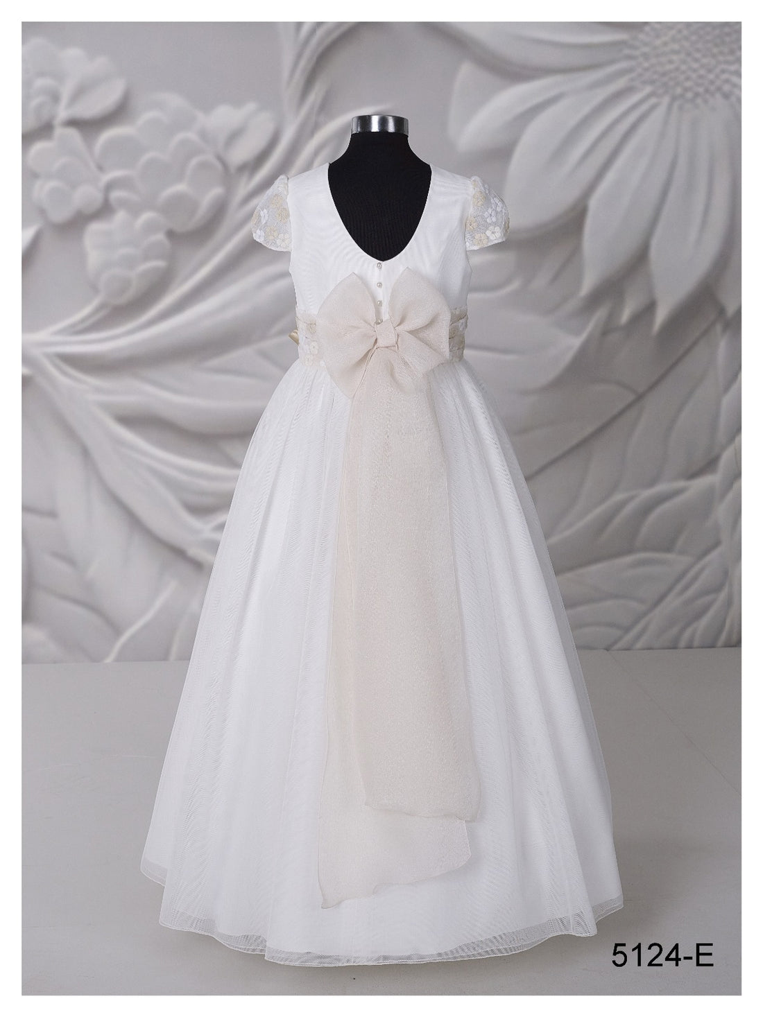 Limited Edition First Communion Dress with Marfil Details - Code 5124