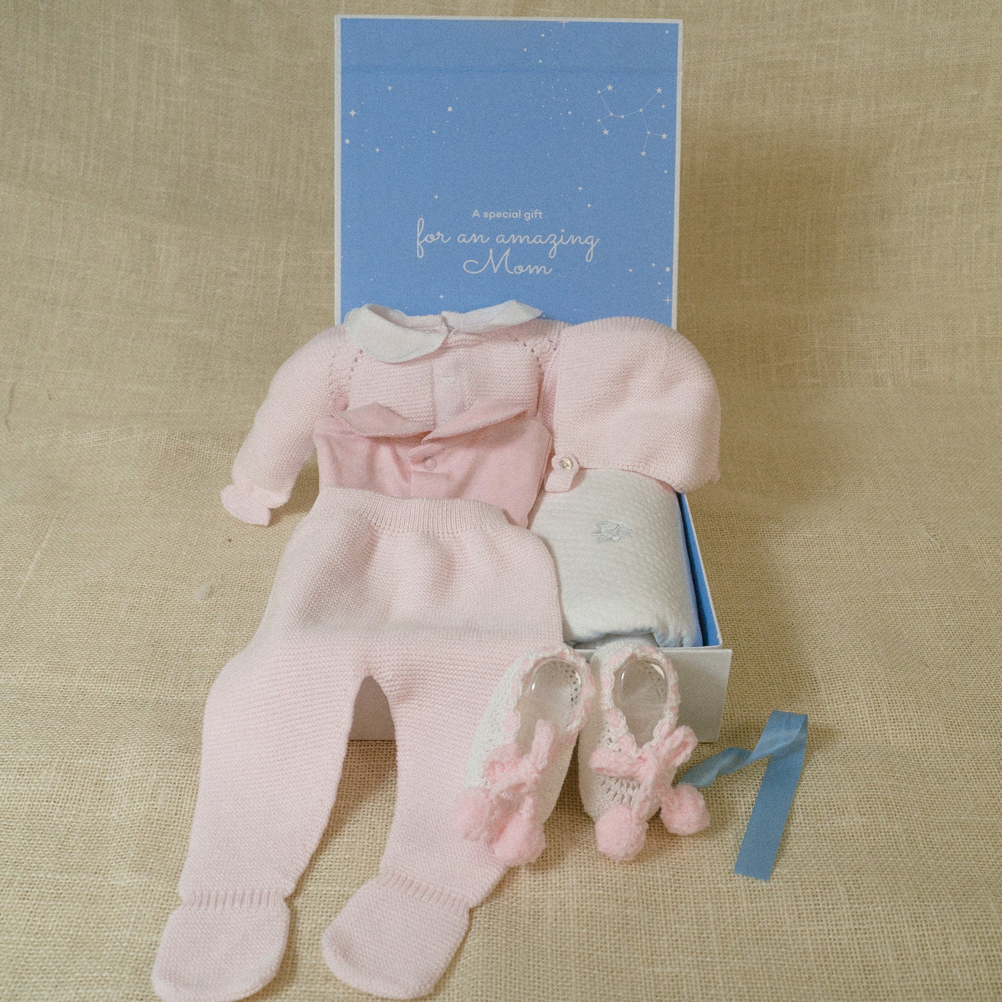 GIFT BOX London Pink,Pima Cotton Smocked Romper Set – Includes Hat, Blanket, Bib, and White Knit Shoes with Pom-Poms