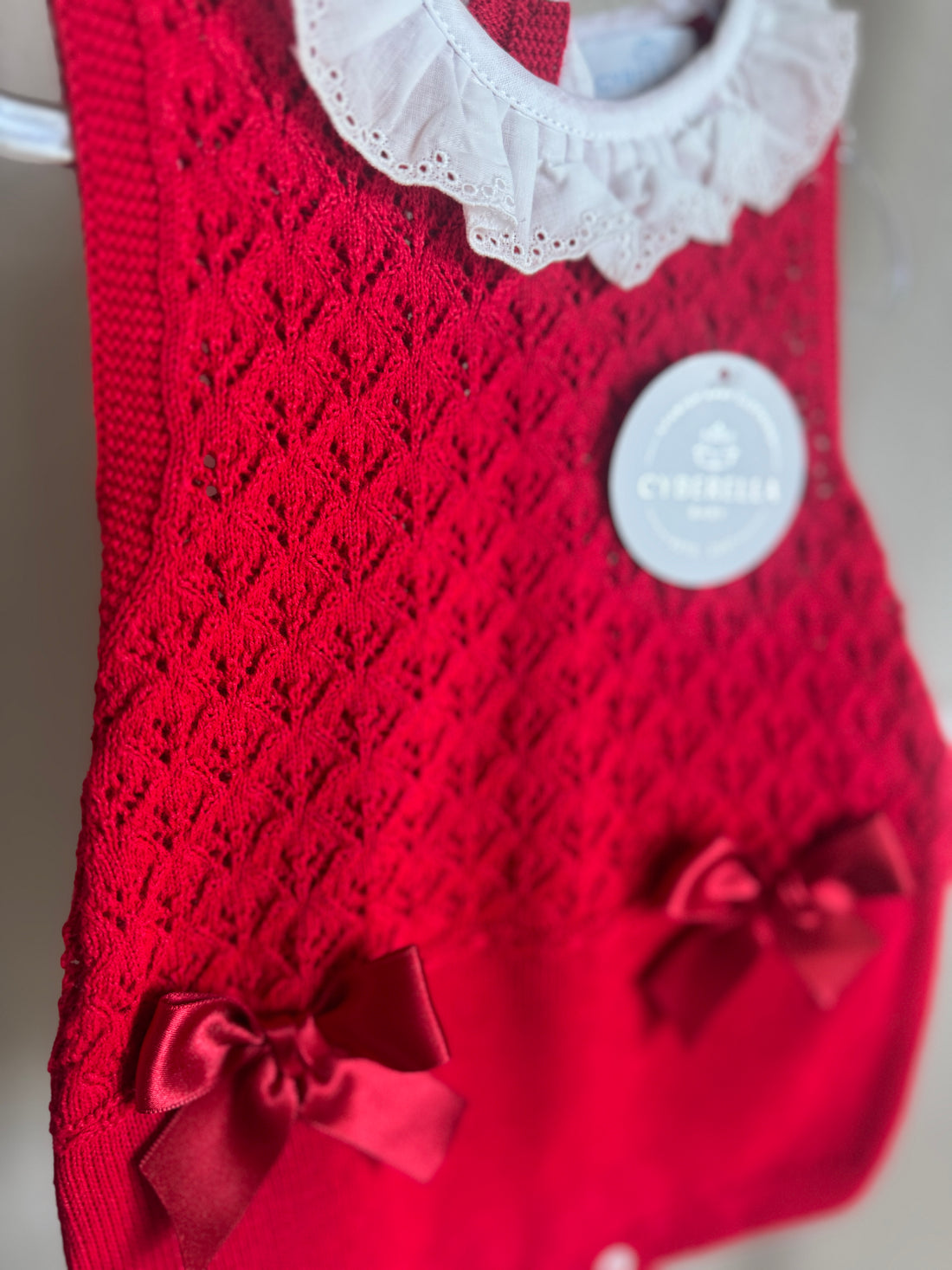 Bow & Bloom – Sleeveless Knit Baby Romper with Lace Collar #P8121