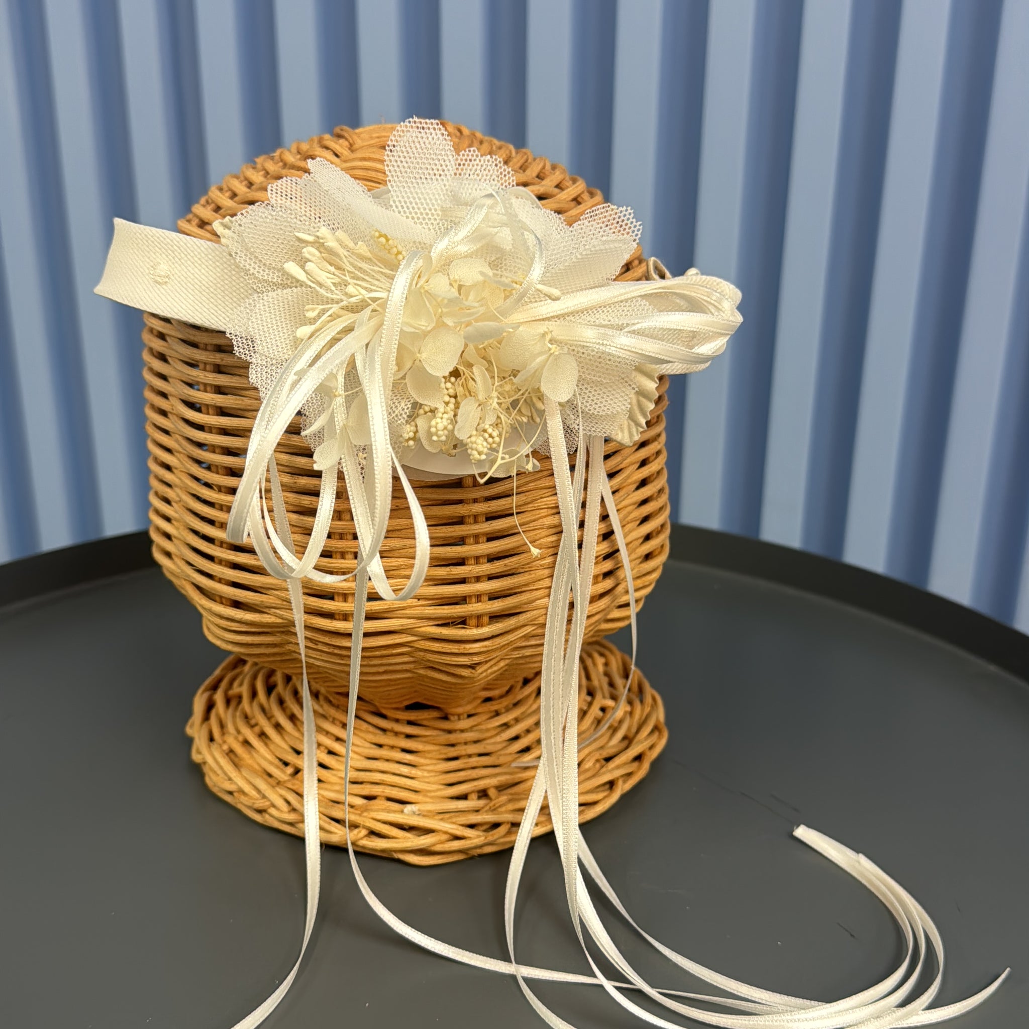 Ivory Crown Model 5300