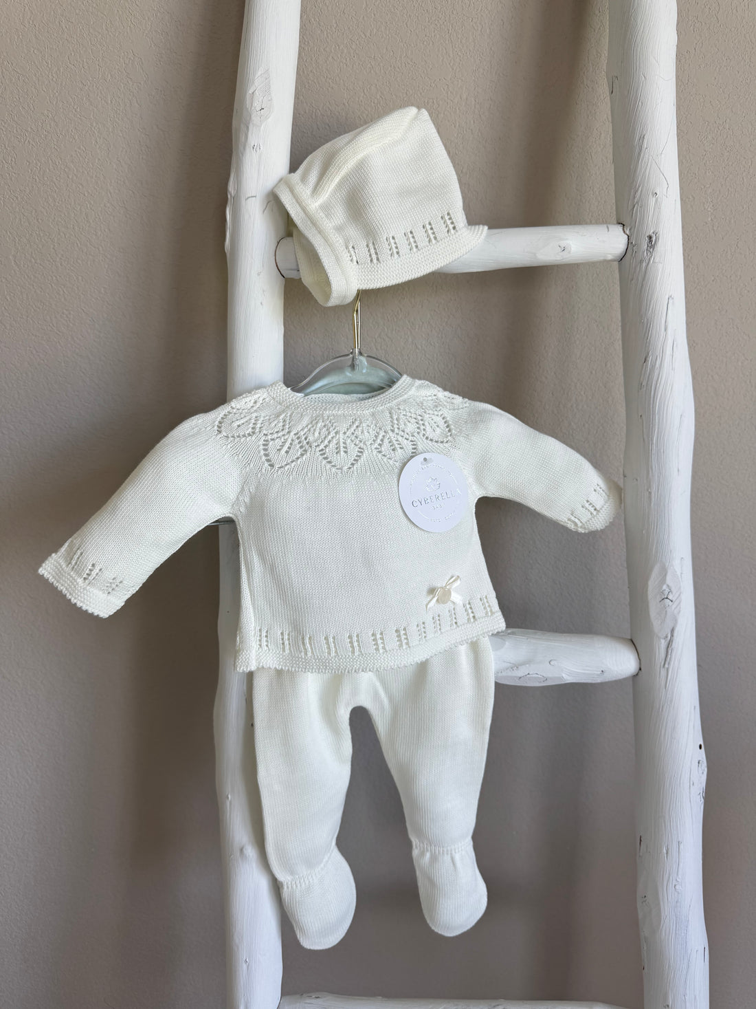 Off White Lullaby Charm Knit Baby Set – 4-Piece Outfit #C4003