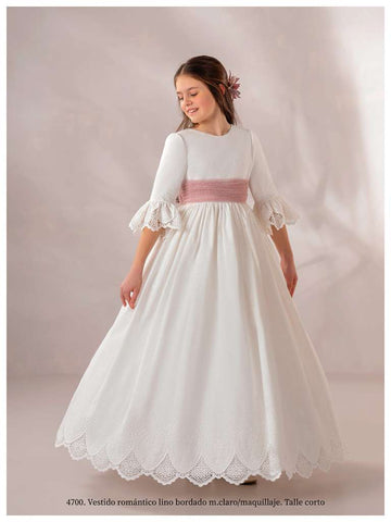 FIRST COMMUNION DRESS MODEL 4700: Classic First Communion Dress