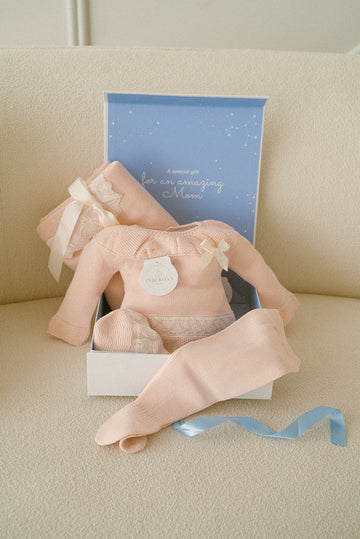 ILUMINAR GIFT BOX Four Pieces Set for Baby Girls