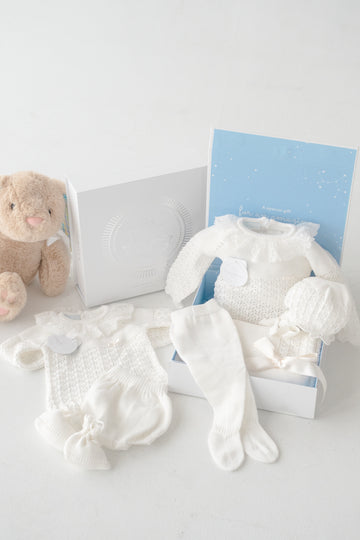 Whispering Cream Gift box- 7 Piece Set #9637Y/ #9614G/#TO92