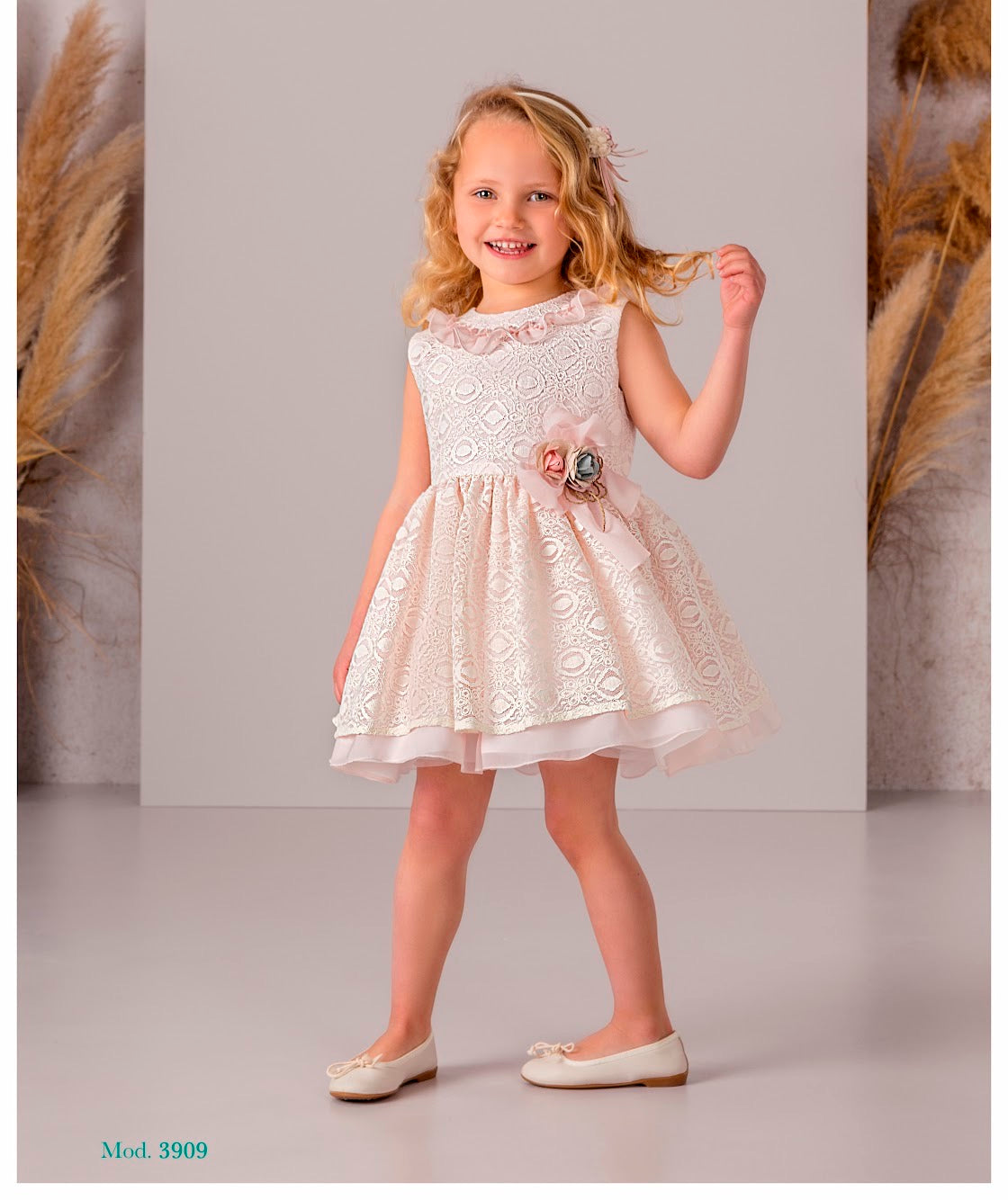 Elegant Girls' Ceremony Dress #3909 – Perfect for Weddings, Christenings and Special Events